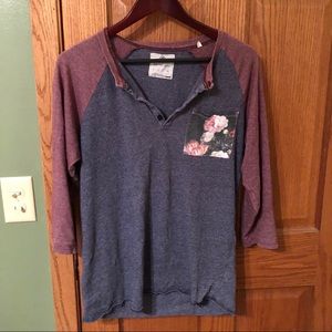 Floral 3/4 sleeve shirt